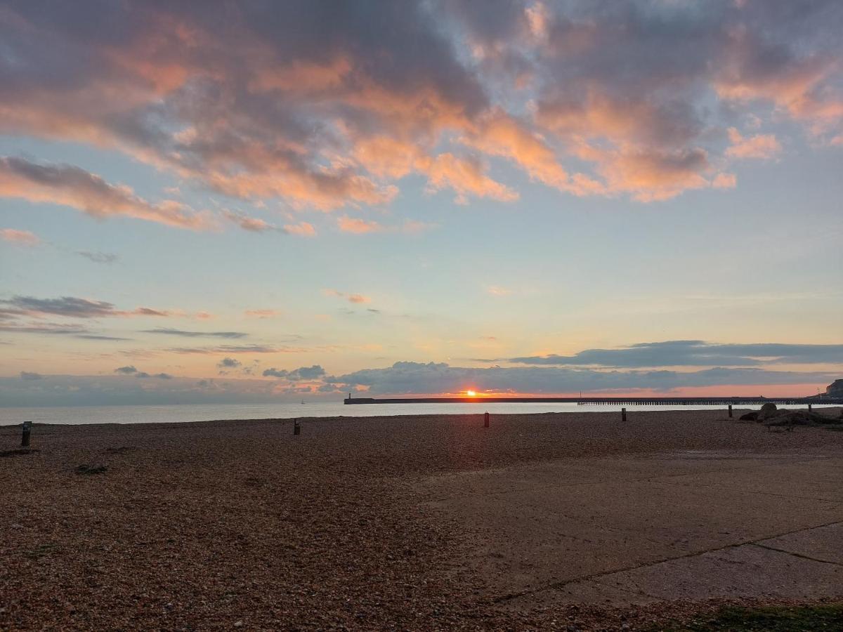 Sun Shack Apartment Brighton ภายนอก รูปภาพ
