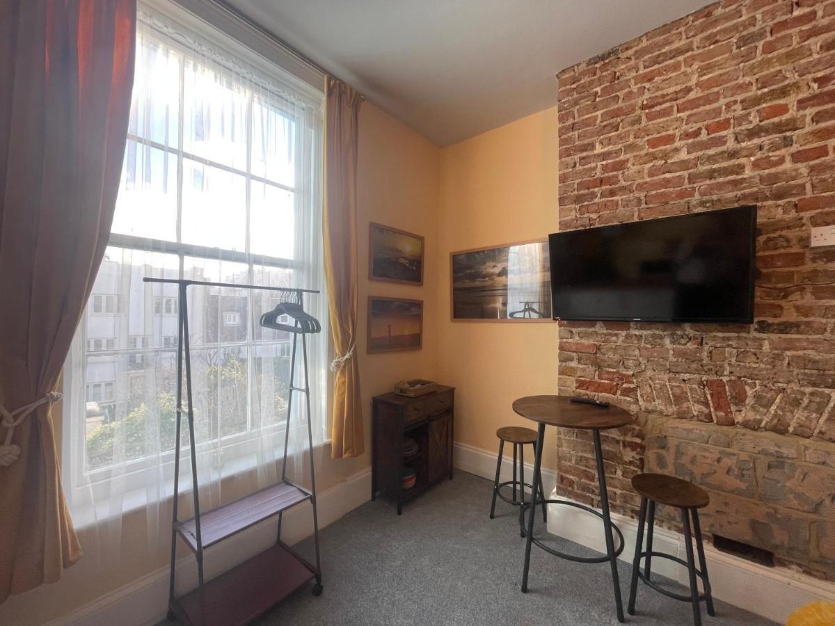 Sun Shack Apartment Brighton ภายนอก รูปภาพ